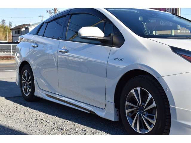 TOYOTA PRIUS 2018 Image 31