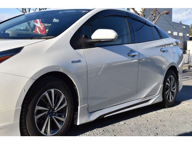 TOYOTA PRIUS 2018 Image 31