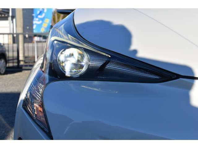 TOYOTA PRIUS 2018 Image 31