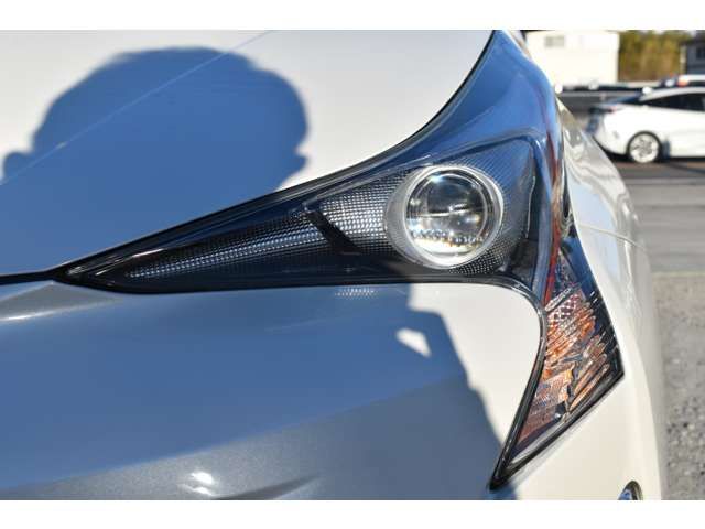 TOYOTA PRIUS 2018 Image 31