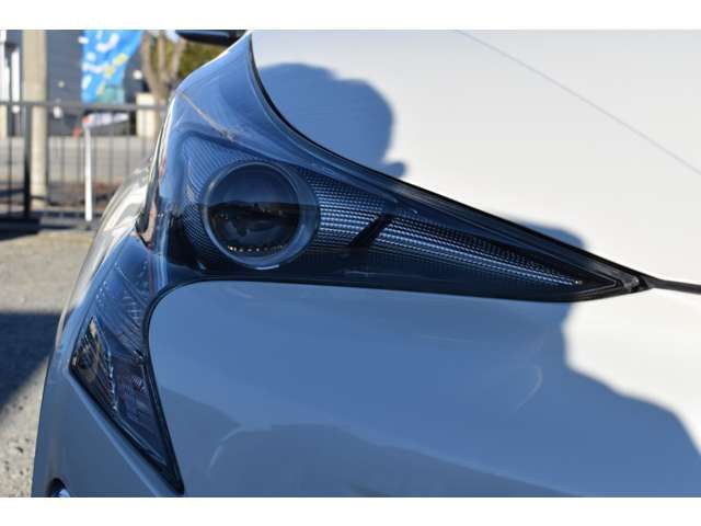 TOYOTA PRIUS 2018 Image 31