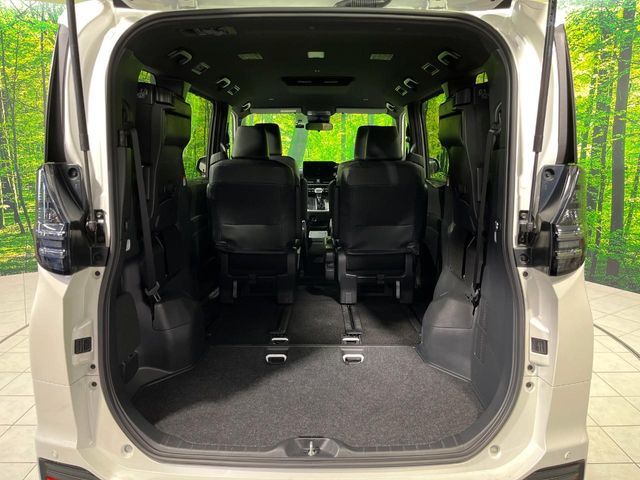 TOYOTA VOXY 4WD 2025 Image 31