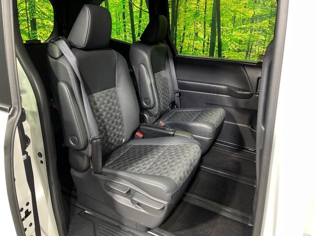 TOYOTA VOXY 4WD 2025 Image 31