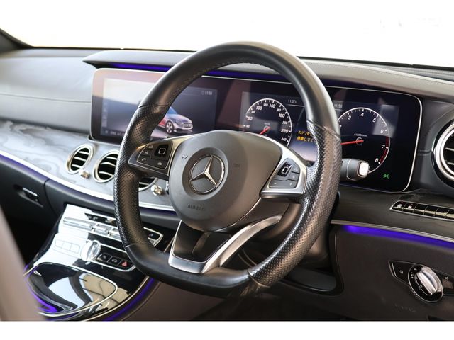 MERCEDES BENZ E CLAS 2017 Image 31
