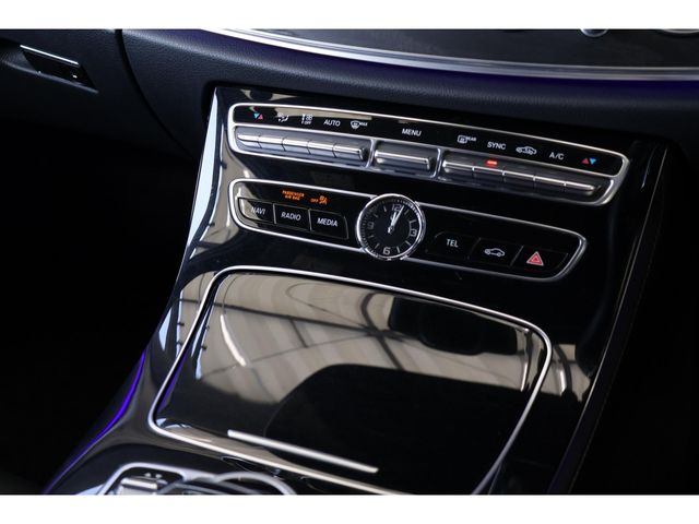 MERCEDES BENZ E CLAS 2017 Image 31