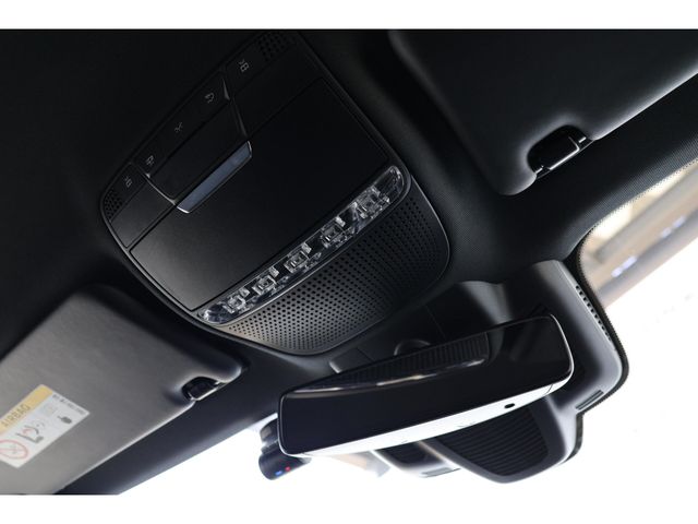 MERCEDES BENZ E CLAS 2017 Image 31