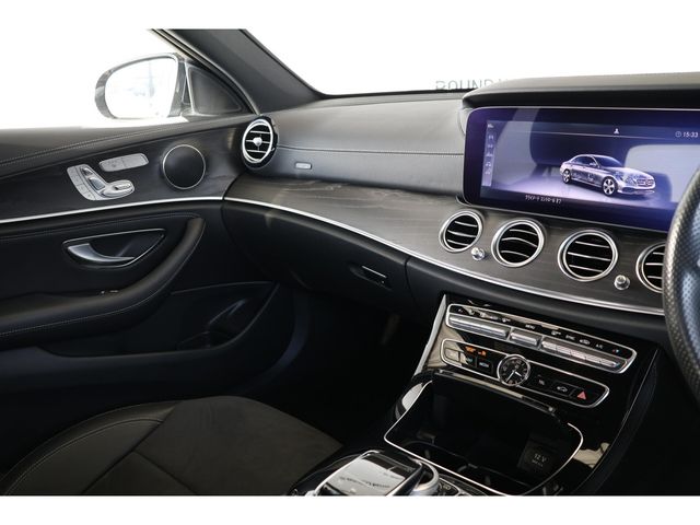 MERCEDES BENZ E CLAS 2018 Image 31