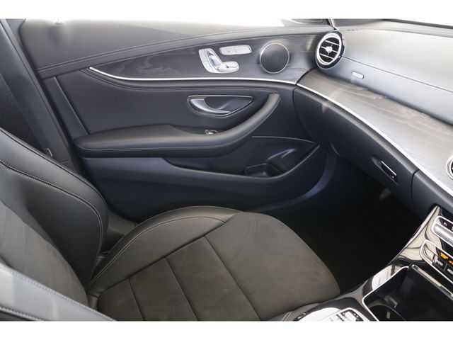 MERCEDES BENZ E CLAS 2018 Image 31
