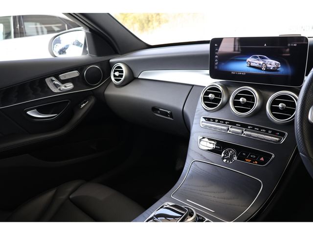 MERCEDES BENZ C CLAS 2018 Image 31