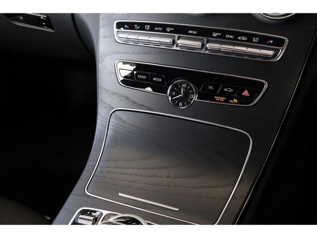 MERCEDES BENZ C CLAS 2018 Image 31