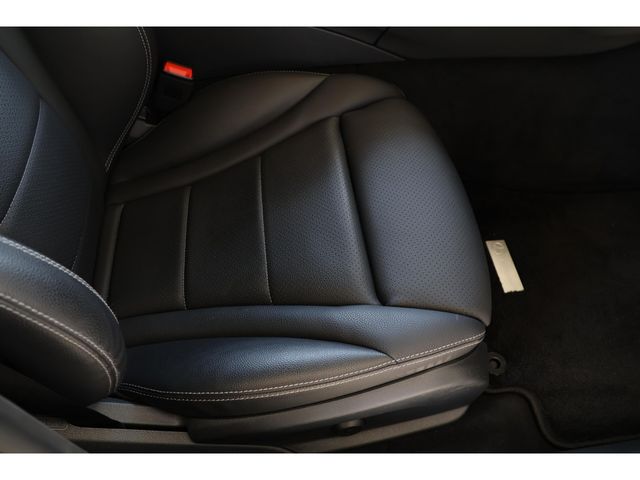 MERCEDES BENZ C CLAS 2018 Image 31