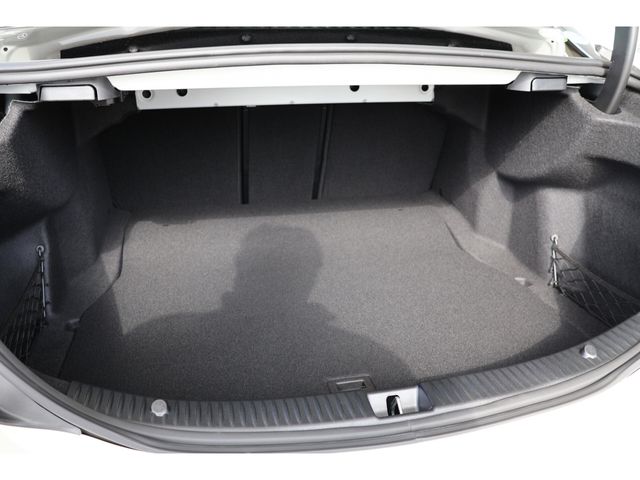 MERCEDES BENZ C CLAS 2018 Image 31