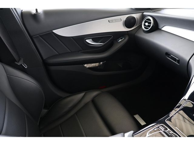 MERCEDES BENZ C CLAS 2017 Image 31