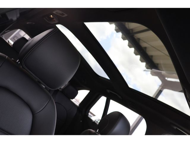 MERCEDES BENZ C CLAS 2017 Image 31