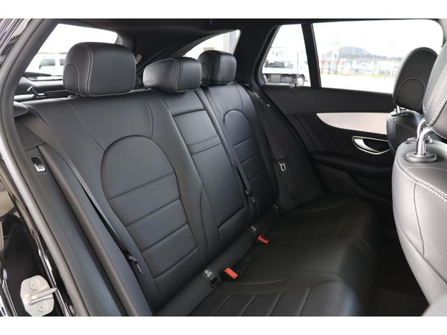 MERCEDES BENZ C CLAS 2017 Image 31