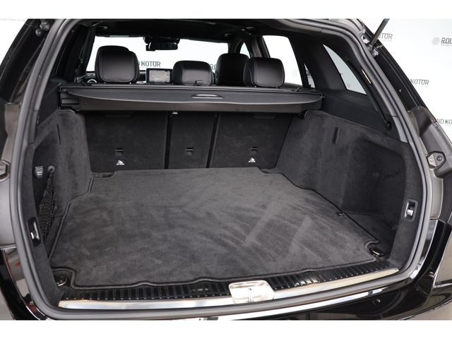 MERCEDES BENZ C CLAS 2017 Image 31