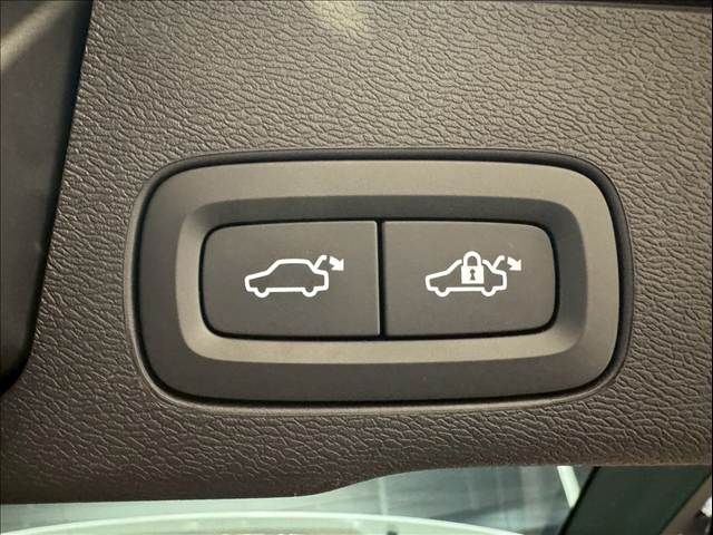 VOLVO XC60 2021 Image 31