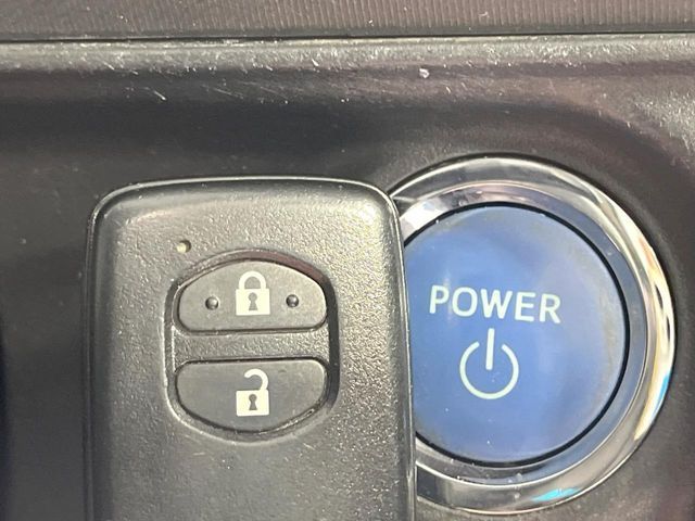 TOYOTA AQUA 2013 Image 31