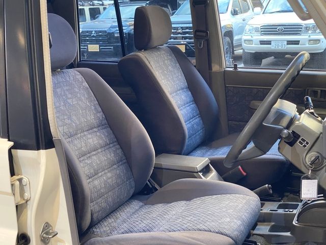 TOYOTA LANDCRUISER VAN 2003 Image 31