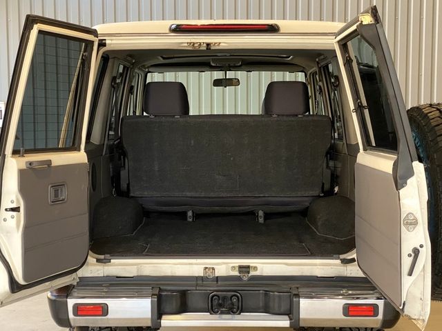 TOYOTA LANDCRUISER VAN 2003 Image 31