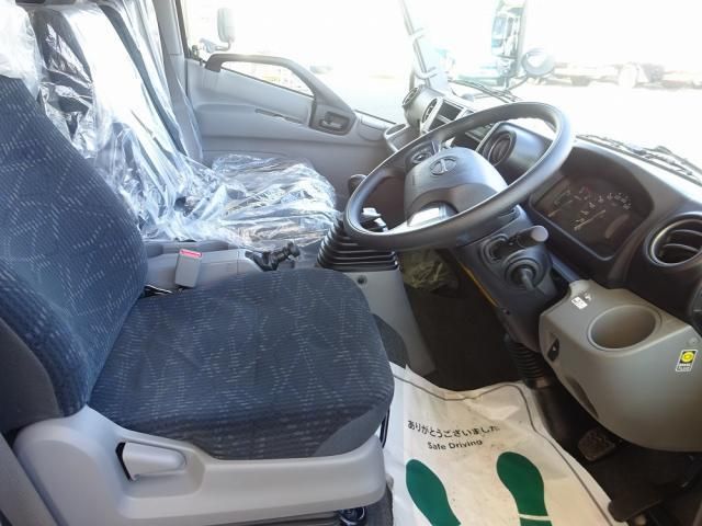 HINO DUTRO 2025 Image 31