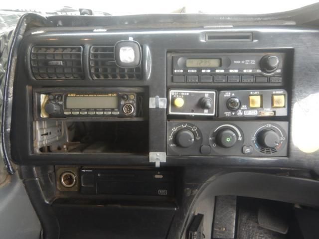 MITSUBISHI FUSOU SUPER GREAT 2014 Image 31