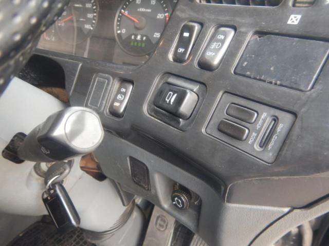 MITSUBISHI FUSOU SUPER GREAT 2014 Image 31