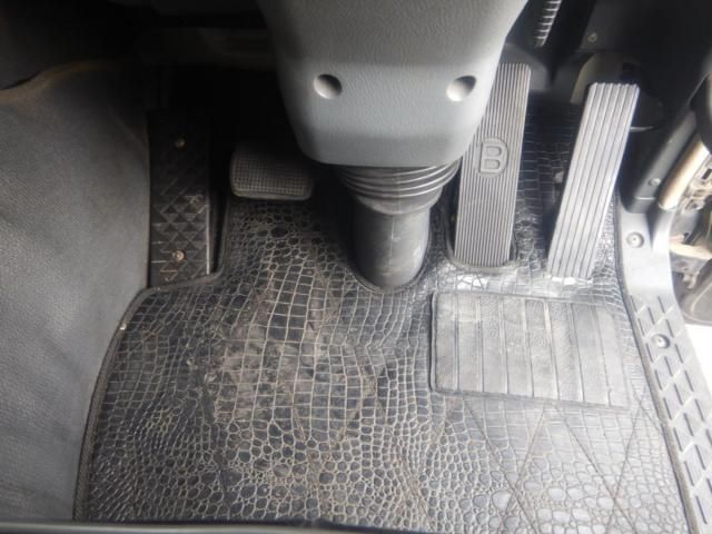 MITSUBISHI FUSOU SUPER GREAT 2014 Image 31