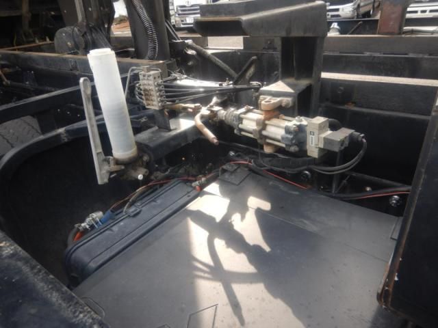 MITSUBISHI FUSOU SUPER GREAT 2014 Image 31