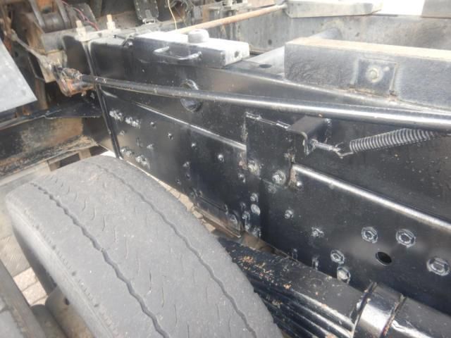 MITSUBISHI FUSOU SUPER GREAT 2014 Image 31