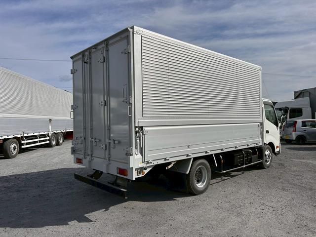 HINO DUTRO 2012 Image 31