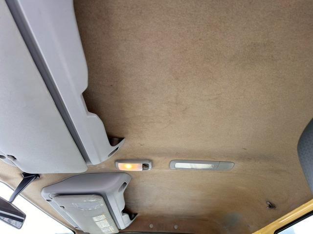 HINO DUTRO 2012 Image 31