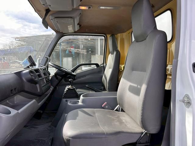 HINO DUTRO 2012 Image 31