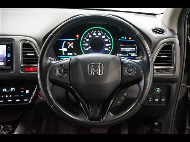 HONDA VEZEL HYBRID 2015 Image 31