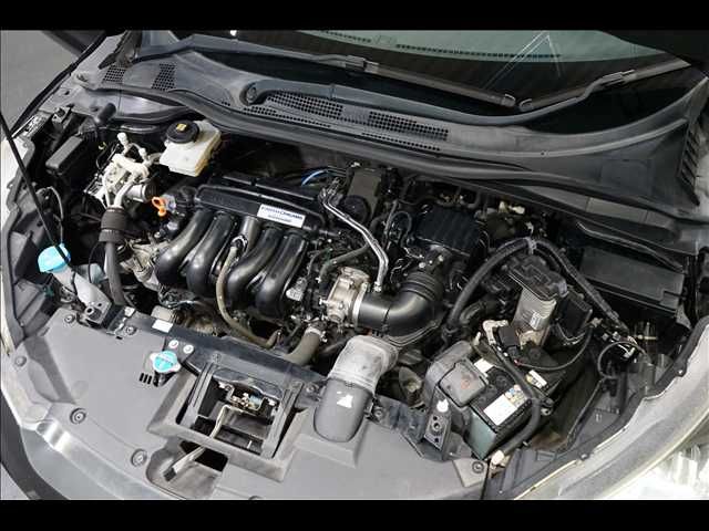 HONDA VEZEL HYBRID 2015 Image 31