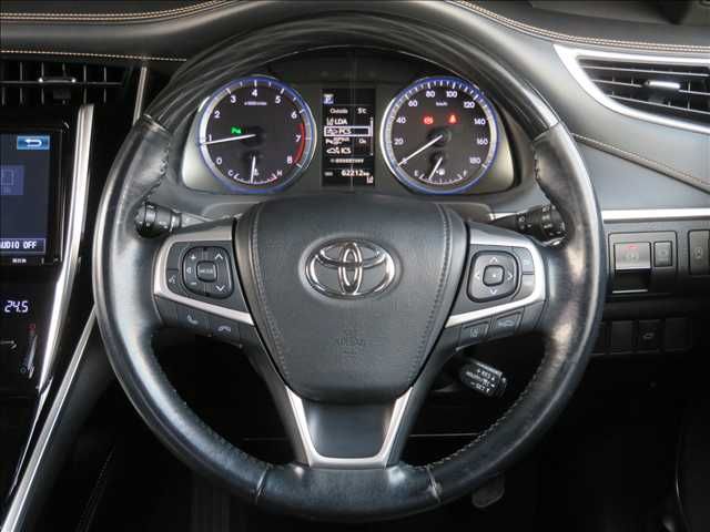 TOYOTA HARRIER 2WD 2018 Image 31