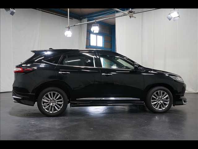 TOYOTA HARRIER 2WD 2018 Image 31