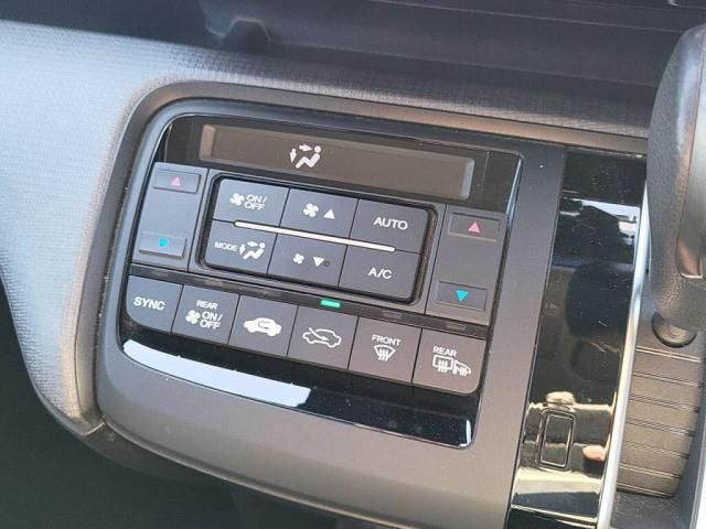 HONDA STEPWAGON 2017 Image 31