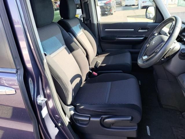 HONDA STEPWAGON 2017 Image 31