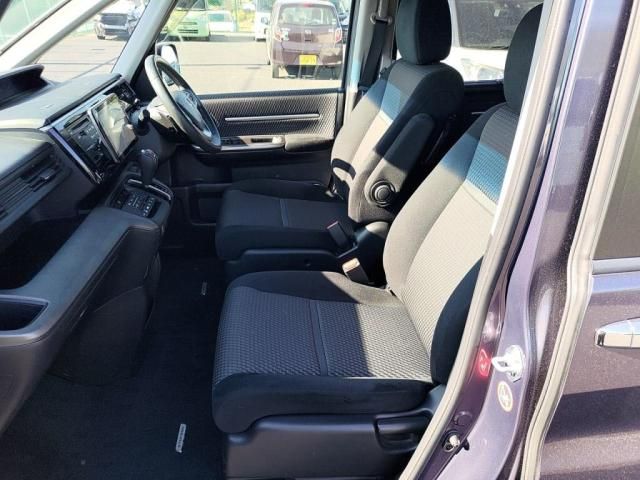 HONDA STEPWAGON 2017 Image 31