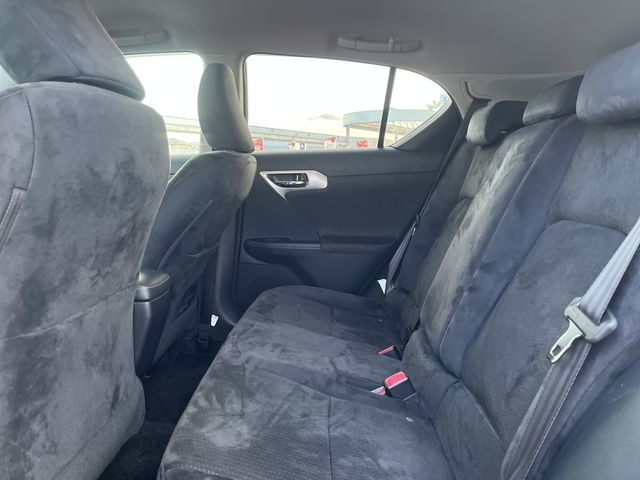 TOYOTA LEXUS CT200H 2013 Image 31