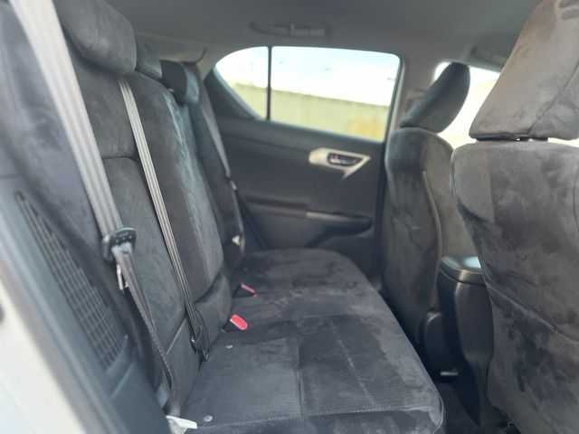 TOYOTA LEXUS CT200H 2013 Image 31