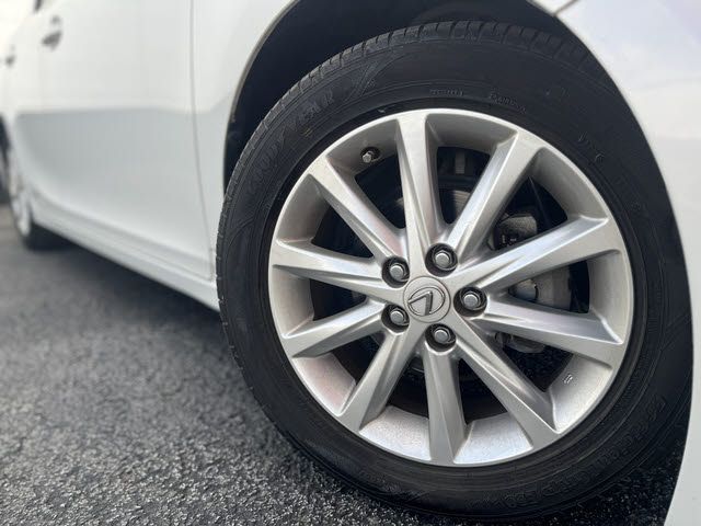 TOYOTA LEXUS CT200H 2013 Image 31