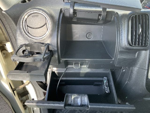 DAIHATSU TANTO 2013 Image 31