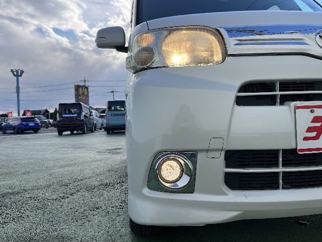 DAIHATSU TANTO 2013 Image 31