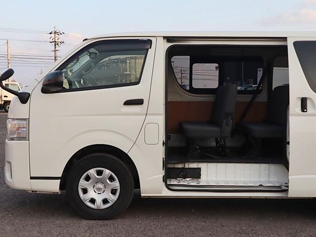 TOYOTA HIACE VAN 2WD 2019 Image 31