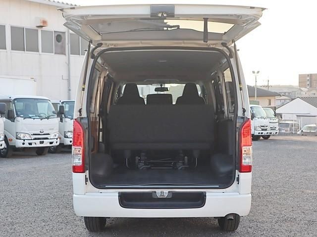 TOYOTA HIACE VAN 2WD 2019 Image 31