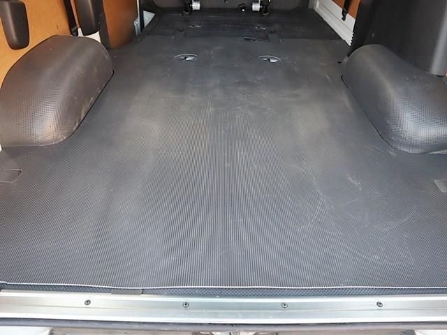 TOYOTA HIACE VAN 2WD 2019 Image 31