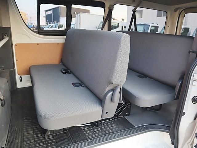 TOYOTA HIACE VAN 2WD 2019 Image 31