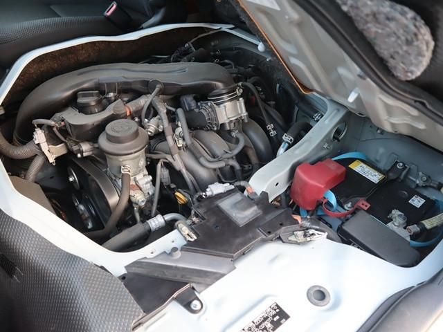 TOYOTA HIACE VAN 2WD 2019 Image 31